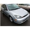 Image 2 : 2003 FORD FOCUS ZX3, 2 DOOR HATCHBACK, GREY, VIN # 3FAFP31373R165568