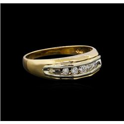 0.40 ctw Diamond Ring - 14KT Yellow Gold