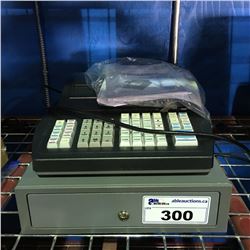 ROYAL SOVEREIGN CASH REGISTER WITH KEYS