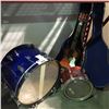 Image 1 : 2 MISCELLANEOUS  DRUMS & ACOUSTIC GUITAR