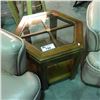 Image 1 : GLASS TOP OCTAGONAL SHAPED END TABLE