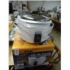 Image 1 : Winco Electric Rice Cooker