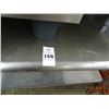 Image 2 : 5' S/S Bullnose Table w/Backsplash