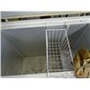 Image 2 : GE 4' Chest Freezer