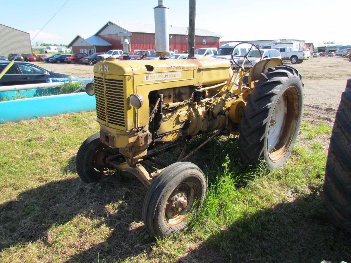 1951 MinneapolisMoline Z Tractor