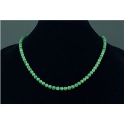 Chinese Green Jadeite Necklace With Certificate