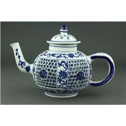 Chinese Blue & White Porcelain Teapot Manfutang Ji