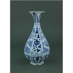 Chinese Blue & White Octagon Porcelain Vase