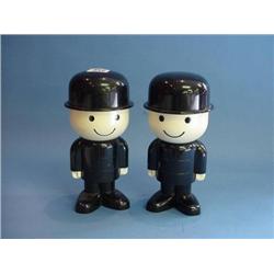 2 "Homepride" Plastic Men Sifters...