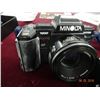 Image 2 : Minolta Camera w/Case