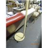 Image 2 : Contemporary Floor Lamp