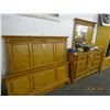 Image 1 : Oak Bedroom Suite