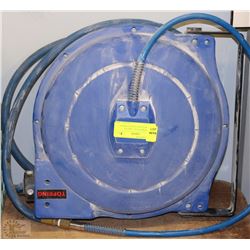 AIR POWERED WALL MOUNT EXTENSION HOSE WITH TOPING