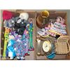 Image 1 : TWO FLATS OF ASSORTED COLLECTIBLES & DECOR