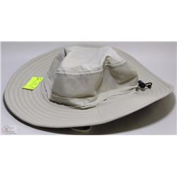 NEW COLUMBIA SPORTSWEAR, 1 SIZE