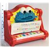 Image 1 : VINTAGE COOKIE MONSTER PIANO 1971 MUPPETS INC WITH