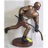 Image 1 : HOCKEY PLAYER STATUE