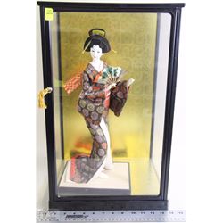 VINTAGE CHINESE DOLL IN CASE FROM JAPAN