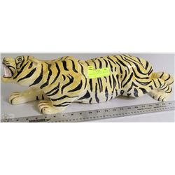VINTAGE 1971 22" PORCELAIN TIGER