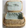 Image 1 : WICKER /WOOD PICNIC BASKET