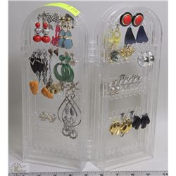 EARRING STAND WITH SELECTION OF EARRINGS