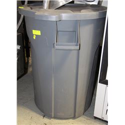 LARGE REFUSE BIN NEW