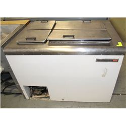 KELVINATOR ICE CREAMER FREEZER