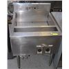 Image 1 : QUEST STEAM SINK 24"X24"