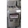 Image 2 : HENNY PENNY DEEP FRYER WITH FILTER WITH AUTO