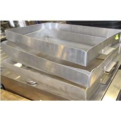 LOT OF FOUR METAL CAKE RISERS FOR BAKING PANS