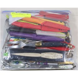 BAG OF KITCHEN KNIVES AND MORE