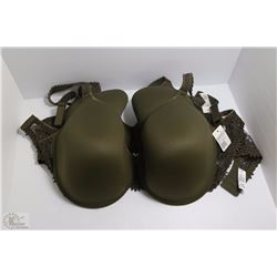 2 CHANTELLE BRAS 38F