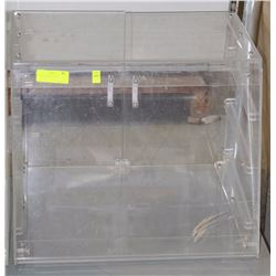 PLASTIC PASTRY DISPLAY