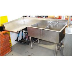 SS CORNER DOUBLE SINK WITH TAPS