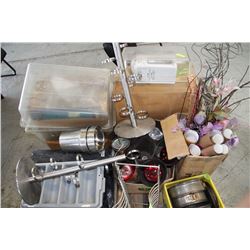 PALLET OF MISC KITCHEN ITEMS INCLUDING HEAT LAMPS