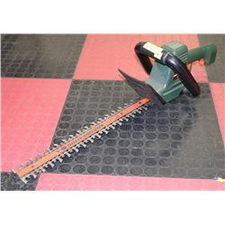 BLACK AND DECKER 18" HEDGE TRIMMER ELECTRIC