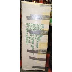 7' CHRISTMAS TREE IN BOX