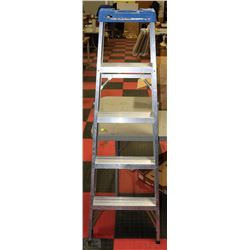 5' ALUMINUM STEP LADDER