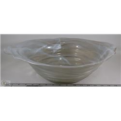 LARGE ART GLASS FRUIT  BOWL