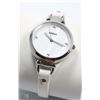 Image 2 : GENUINE NEW FOSSIL SHELL SURFACE S/S WOMEN'S WATCH
