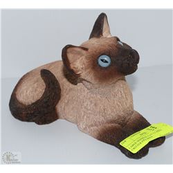 LARGE SIAMESE CAT CLASSY CRITTER FIGURINE