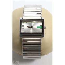 JAPAN MOV'T NEW UNITED COLORS OF BENETTON WATCH