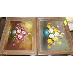 SET OF 2 FRAMED OIL PAINTINGS 19"WX15"H