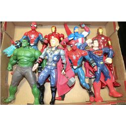 FLAT OF 8 ACTION FIGURES
