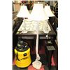 Image 1 : SET OF 3 WHITE LAMPS