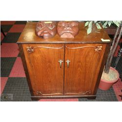 VINTAGE EMPIRE PHONOGRAPGH / RADIO. RADIO ONLY