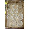 Image 1 : FLAT WITH STEMLESS WINEGLASSES INCL. CRYSTAL AND