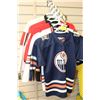 Image 1 : LOT OF 5 BOYS SIZE 4-5 HOCKEY JERSEYS INCL OILERS