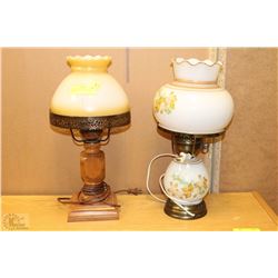 PAIR OF VINTAGE PORCELAIN LAMPS