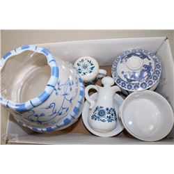 BOX WITH BLUE & WHITE CANDLE LAMP, AVON